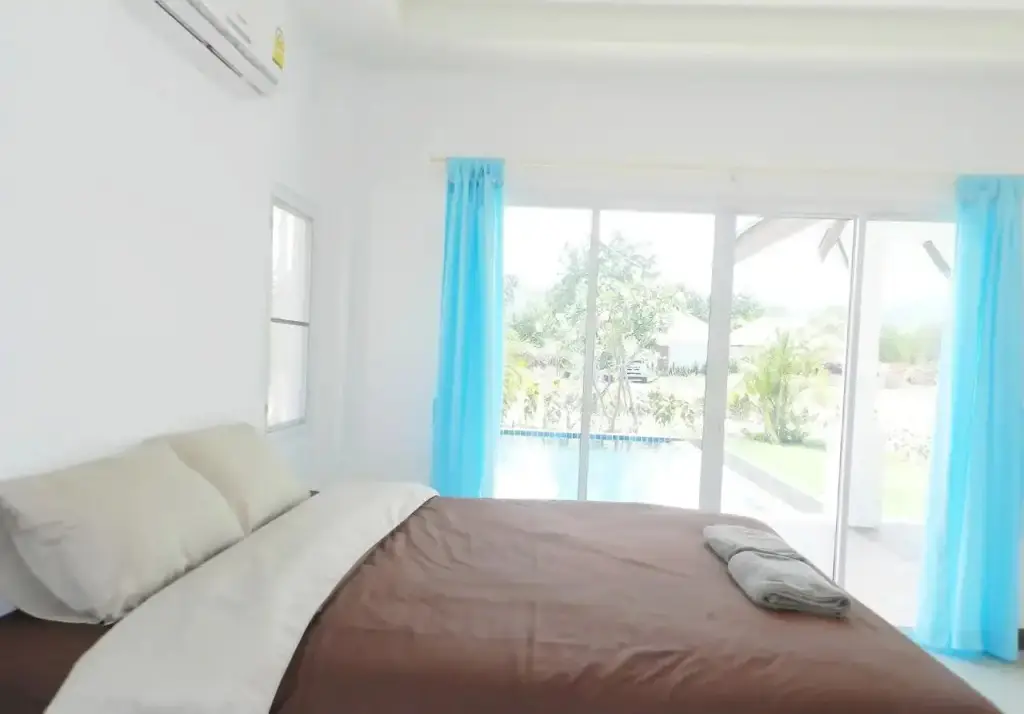 Чаам: Cha-am Pool Villa