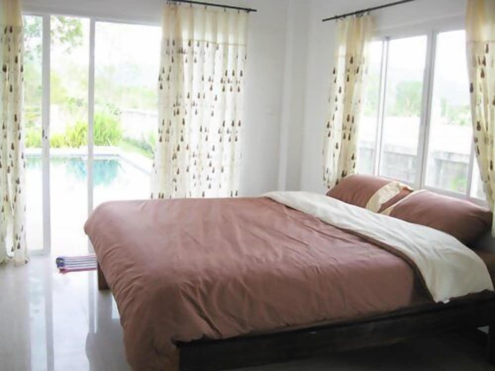 Чаам: Cha-am Pool Villa