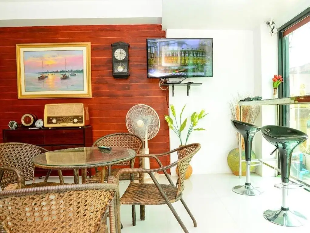 Чаам: Blue Wave Cha am Hotel