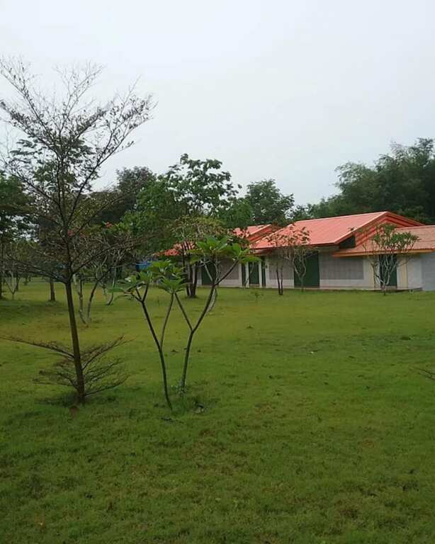 Прачантакхам: Matharak Resort Kaeng Hin Poeng