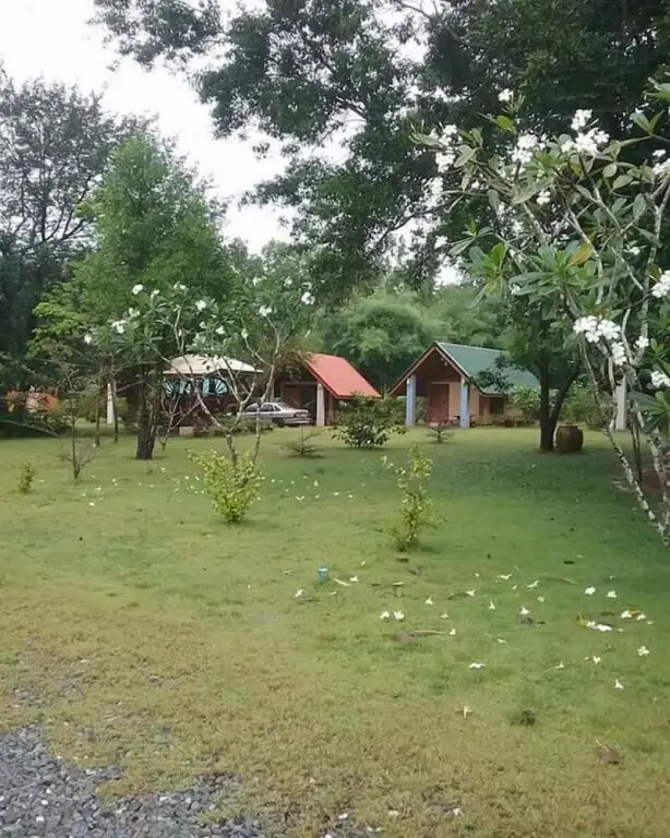Прачантакхам: Matharak Resort Kaeng Hin Poeng