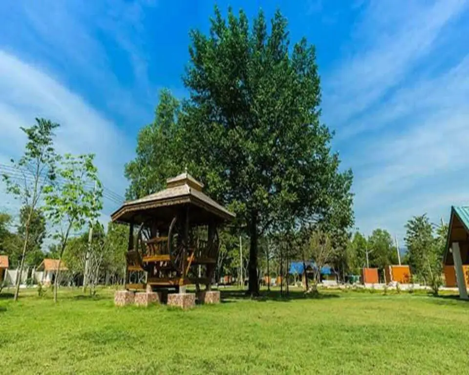 Прачантакхам: Matharak Resort Kaeng Hin Poeng
