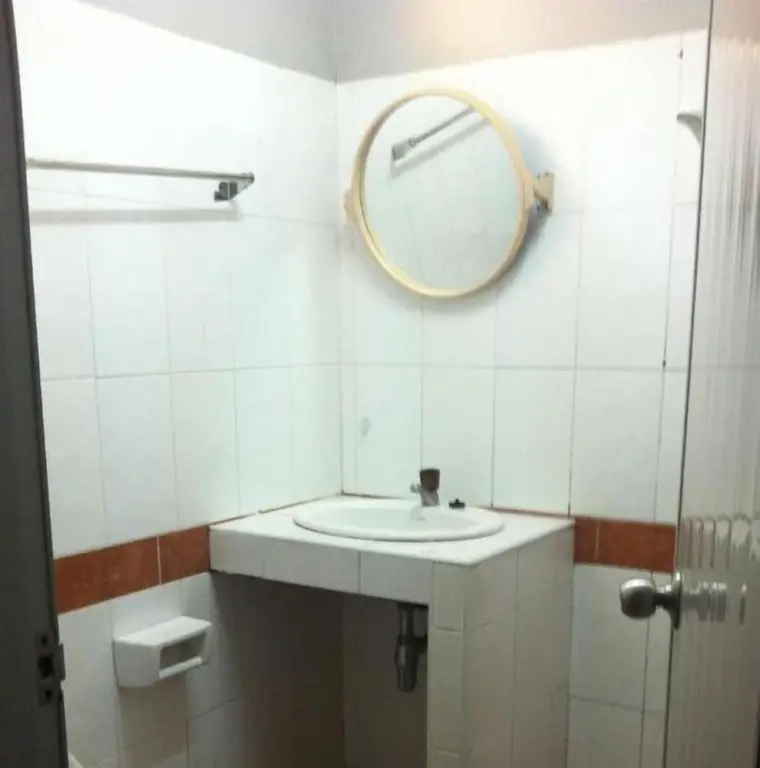 Бангкок: White Orchid Inn