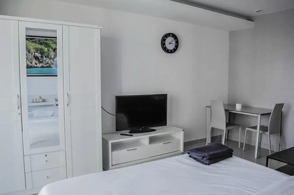 Паттайя: The Cozy Beach View Condominium by Homelicious Hospitality