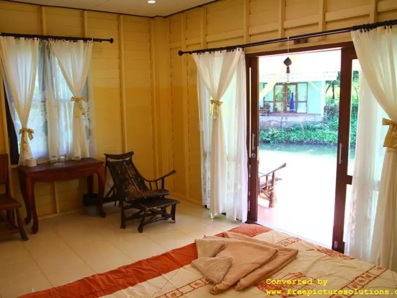 Бай-Лан: Kohmak Riverside Resort
