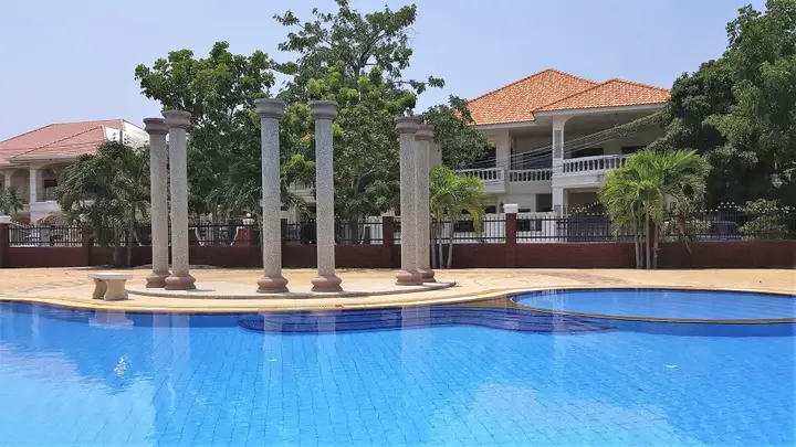 Паттайя: Вилла YAI LAND - The Tropical - Pattaya Jomtien