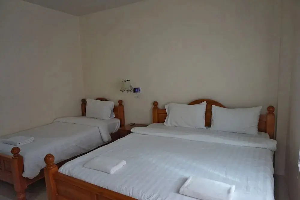 Тхат-Пханом: Pornnarumitr Hotel