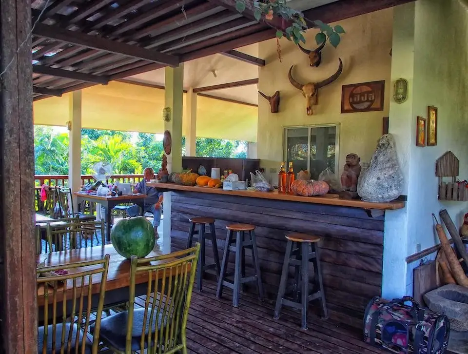 Тхоэнг: Upcountry Bungalows