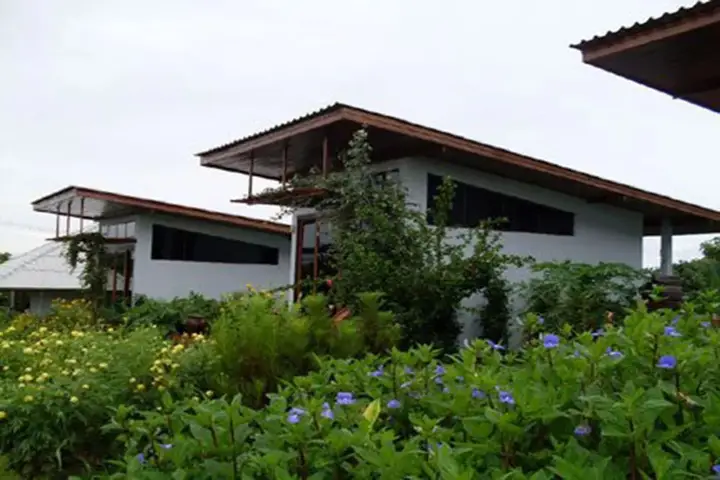 Тхоэнг: Upcountry Bungalows