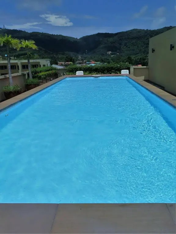 Пхукет: Chaofa West Suites