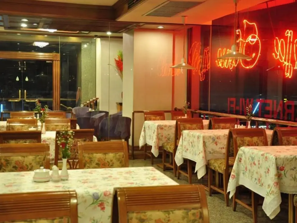 Бангкок: Europa Inn