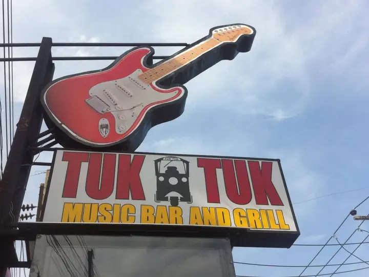 Самуи: Tuk Tuk Hotel