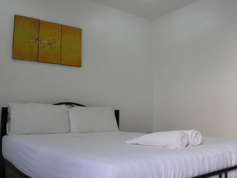Кату: Max Guesthouse