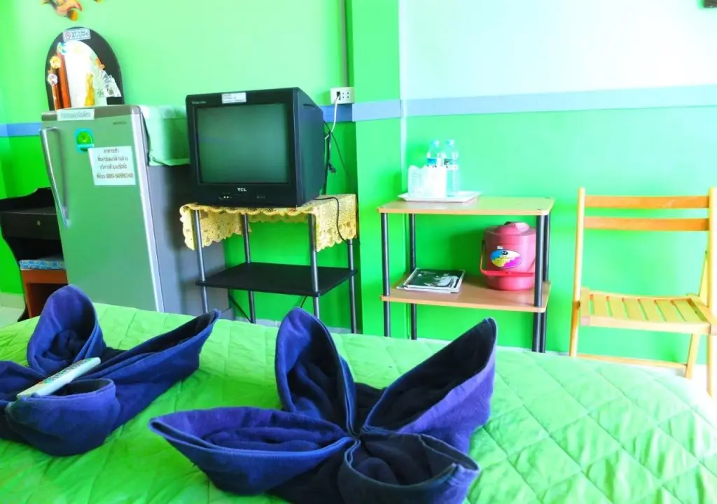 Ко-Лан: Baan Tip Su Kon