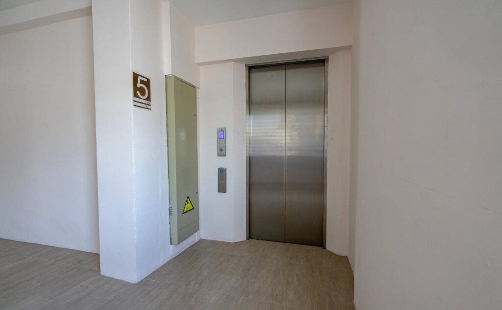 Районг: Golden House Service Apartment