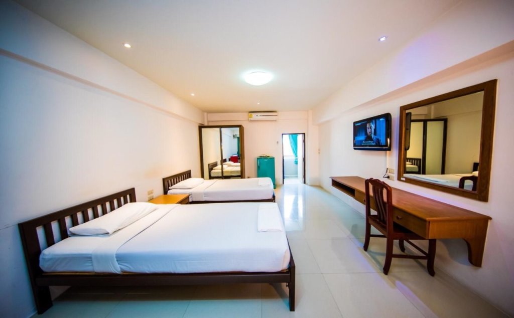 Районг: Golden House Service Apartment