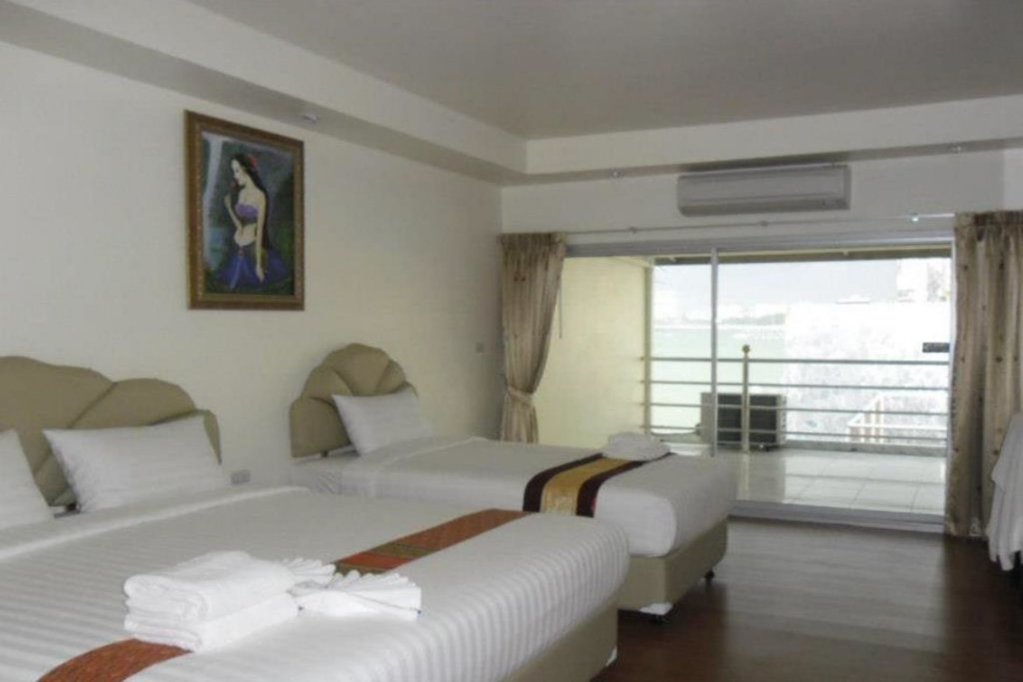 Паттайя: At Sea Hotel Pattaya