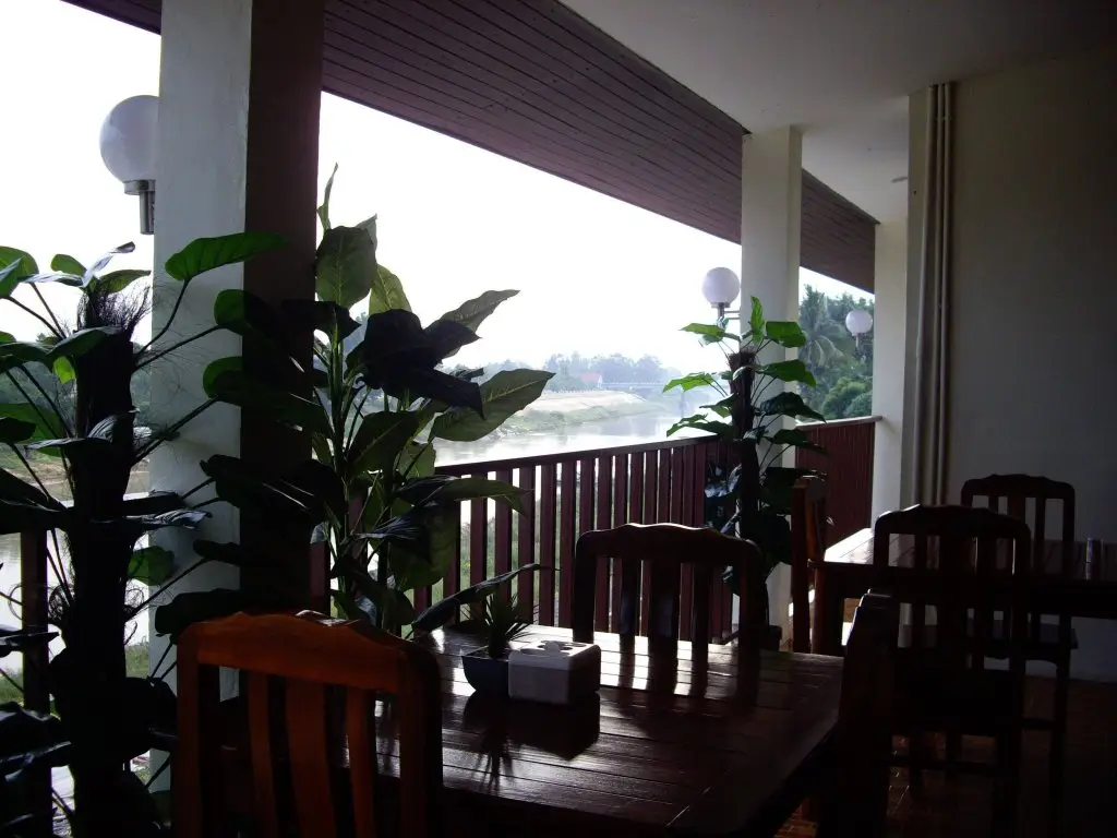 Srithongkul Riverside Hotel — фото 1