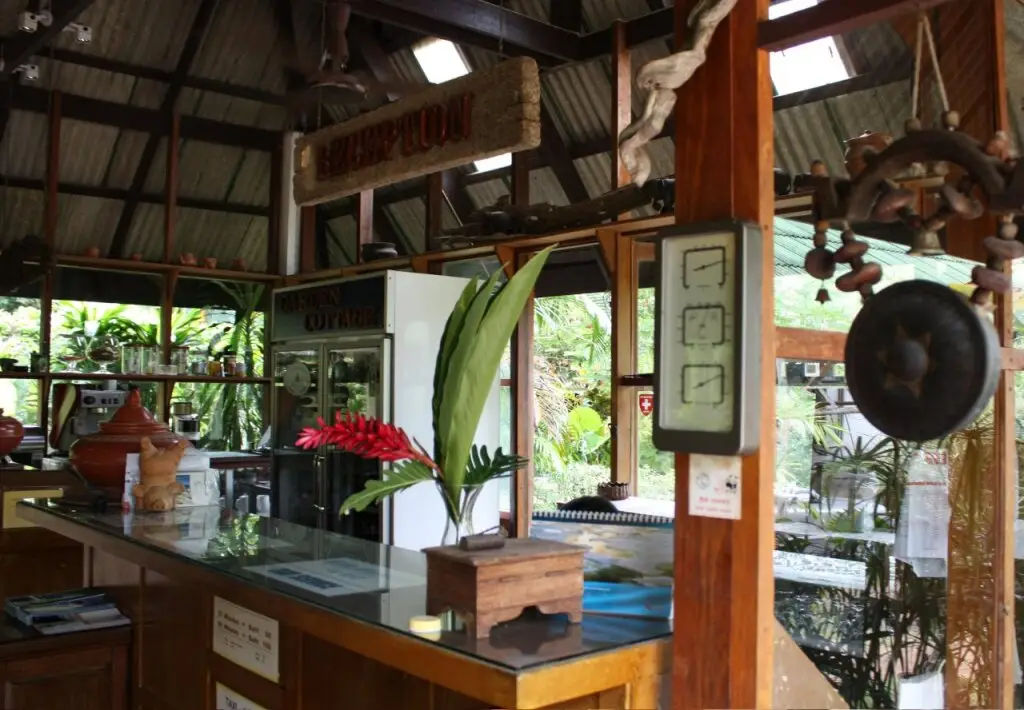 Тхаланг: Garden Cottage