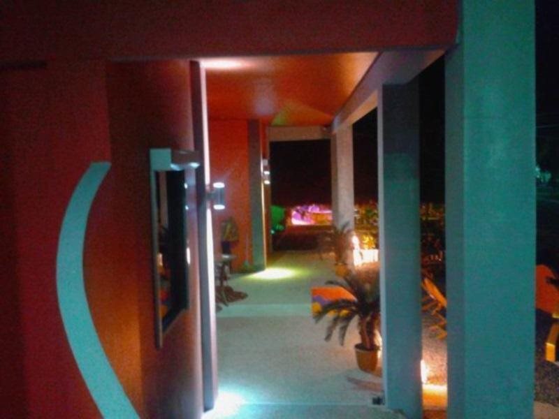 Сурин: Oasis Hotel