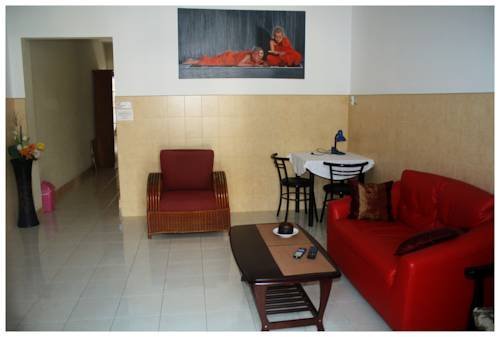 Кату: Honey Bear Guesthouse