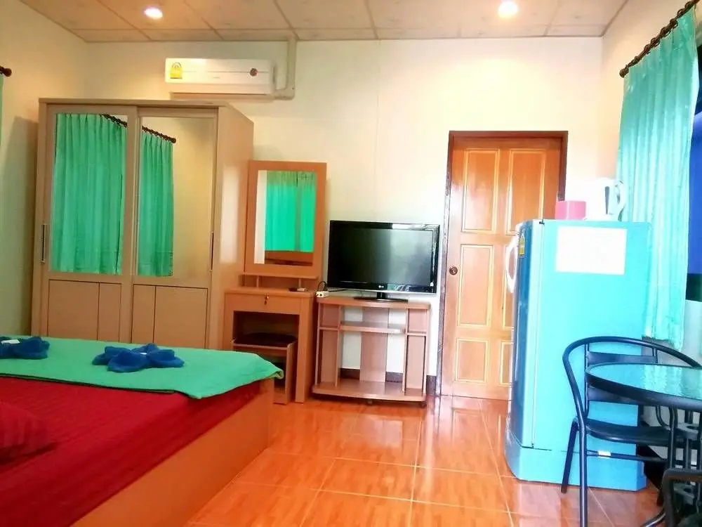 Ко Сичанг: Wilailak Bungalows @ Koh Si Chang