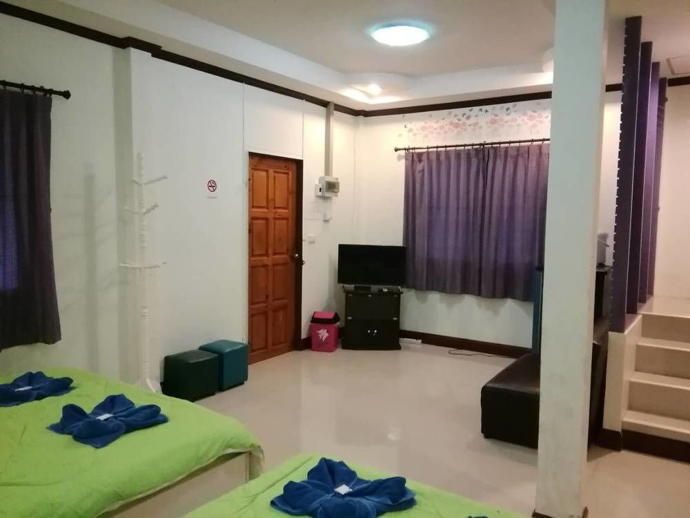 Ко Сичанг: Wilailak Bungalows @ Koh Si Chang