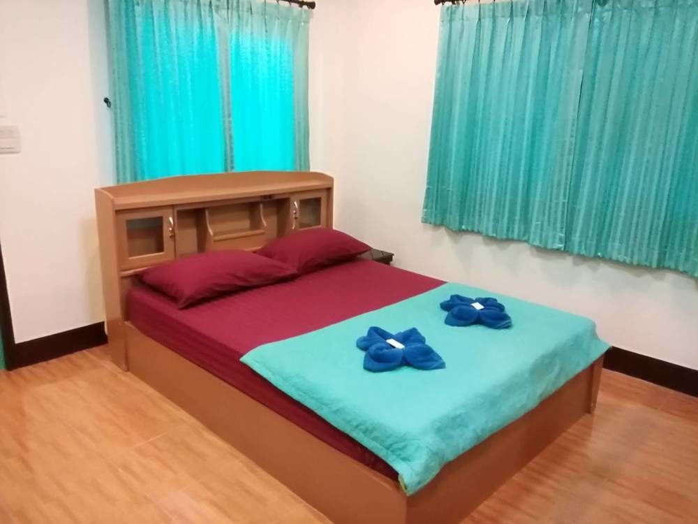 Ко Сичанг: Wilailak Bungalows @ Koh Si Chang