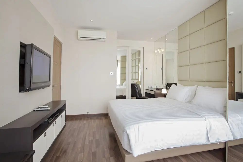 Бангкок: V Residence Serviced Apartment