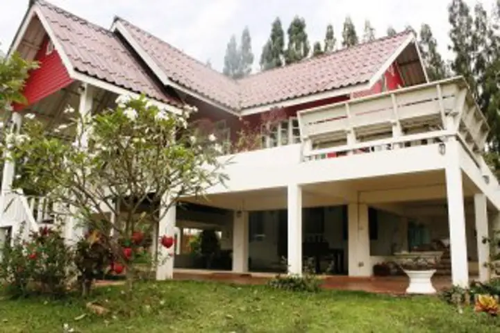 Ванг Нам Кхио: Lavender Hill Bed &Breakfast