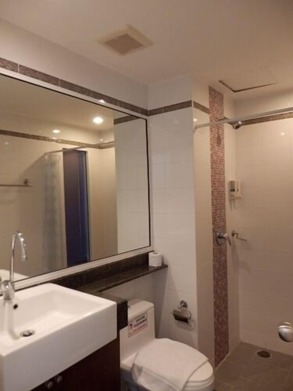 Муанг: Kata Beach Studio Service Apartment