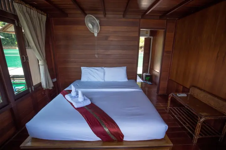 Кхао Пхан: 500 Rai Khao Sok Floating Resort