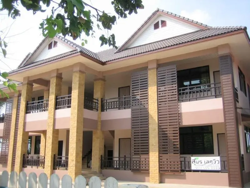 Тра Кан Фех Пон: Suporn Lakeview Serviced Apartment & Homestay