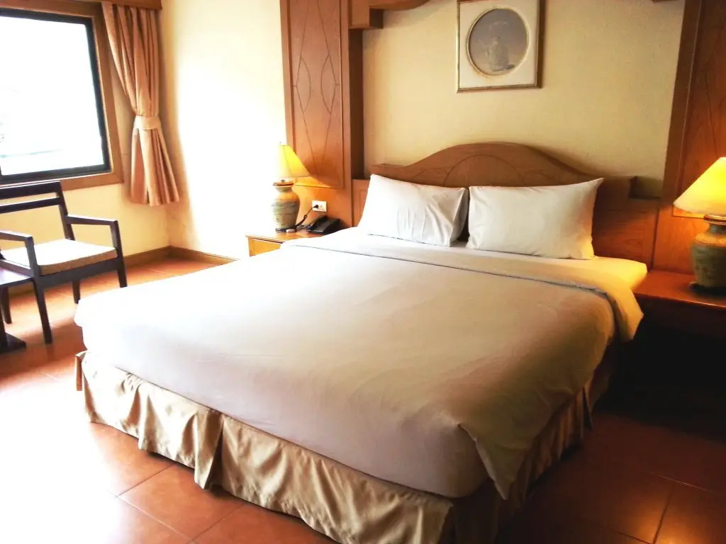 Кату: Chang Guesthouse