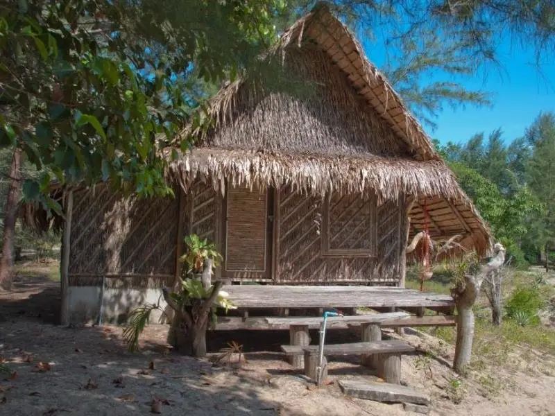 Кху Ра Бу Ри: Phra Thong Nature Resort