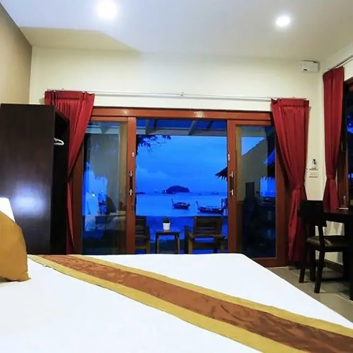 пляж Санрайз: Wapi Resort Koh Lipe