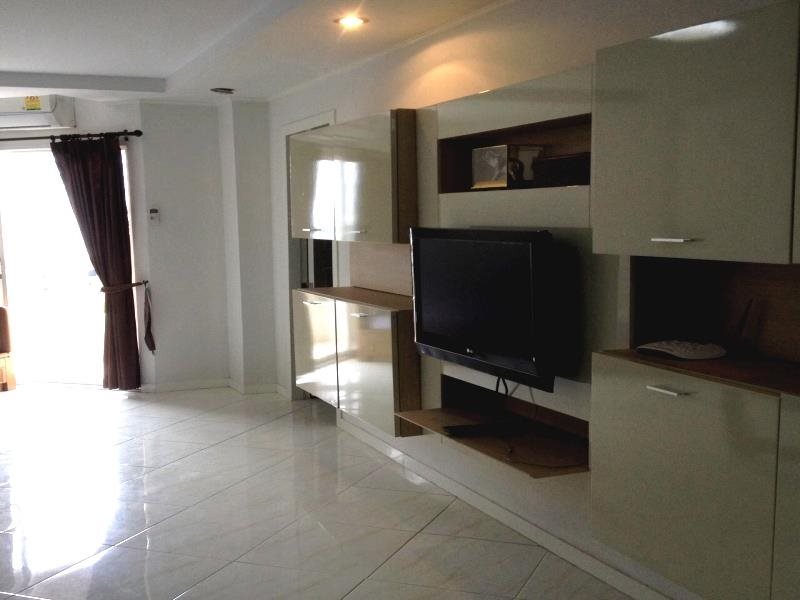 Паттайя: Wararat Accommodation Keang Talay Condotel