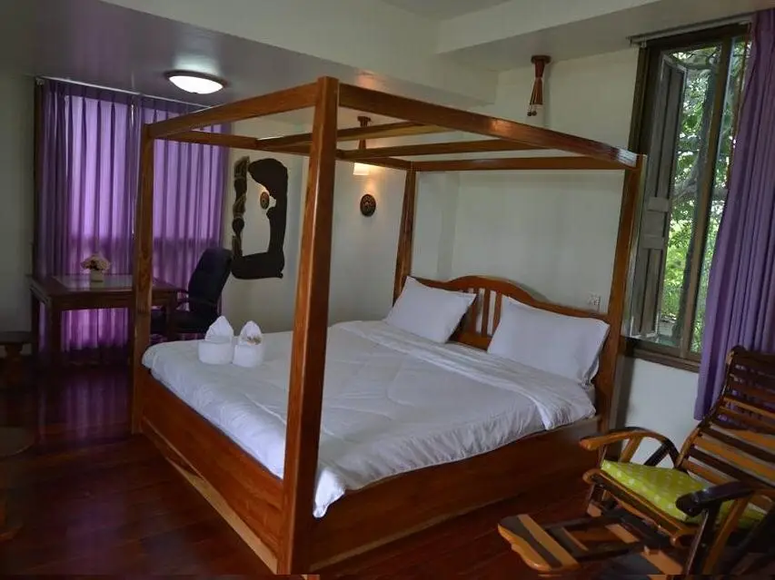 Мукдахан: 8 Praw View Hotel