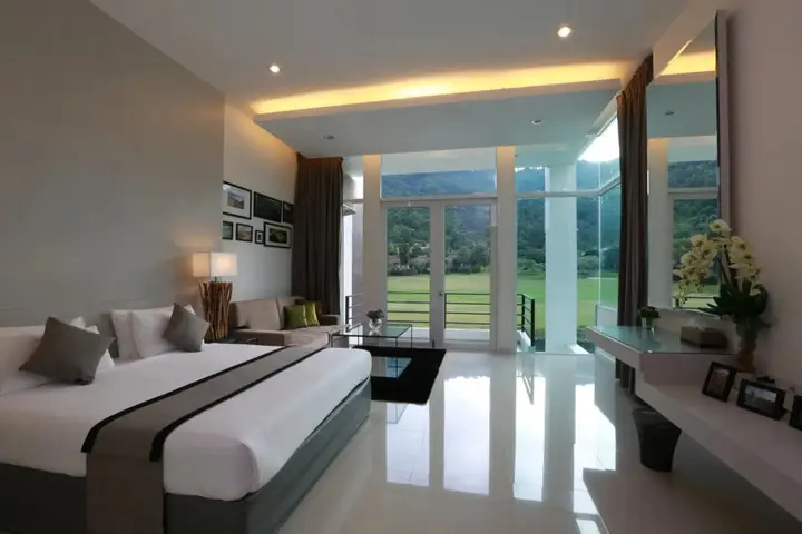 Накхоннайок: Royal Hills Golf Resort and Spa