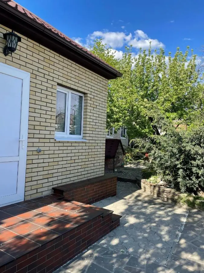 Каменск-Шахтинский: Guest House Yug