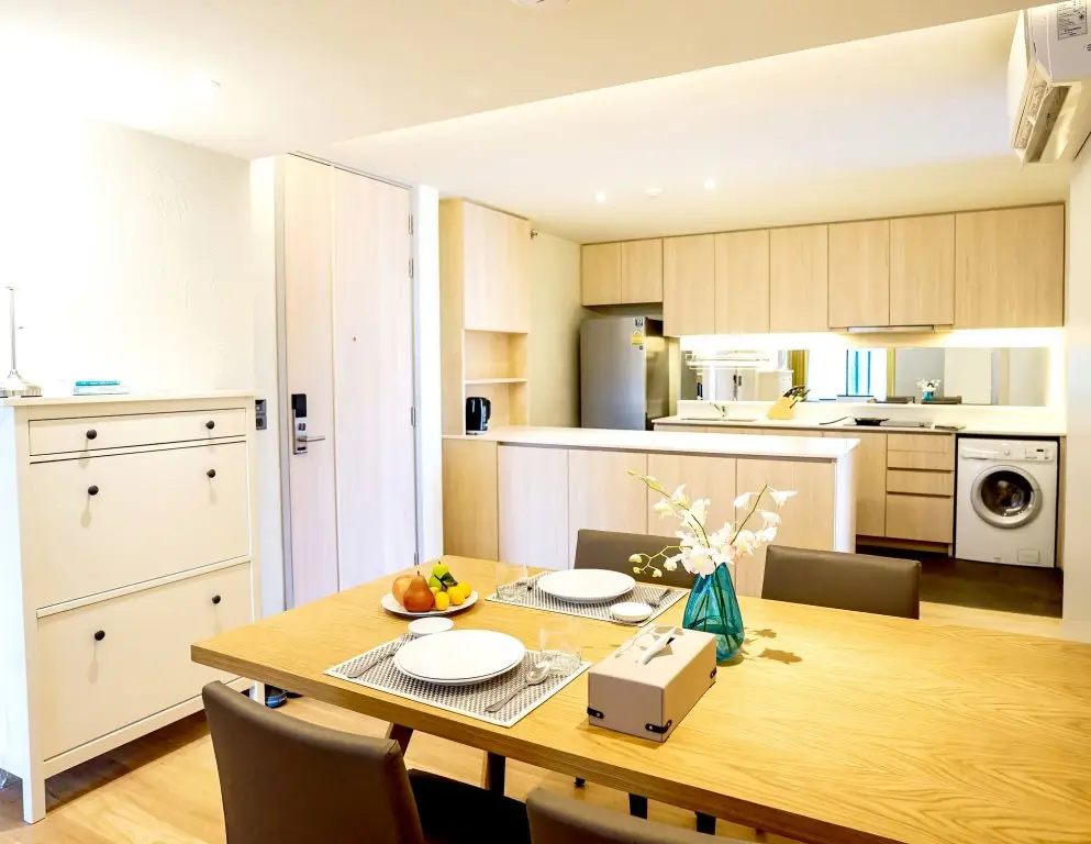 Сирача: Balcony Seaside Sriracha Hotel & Serviced Apartments (SHA Extra Plus)