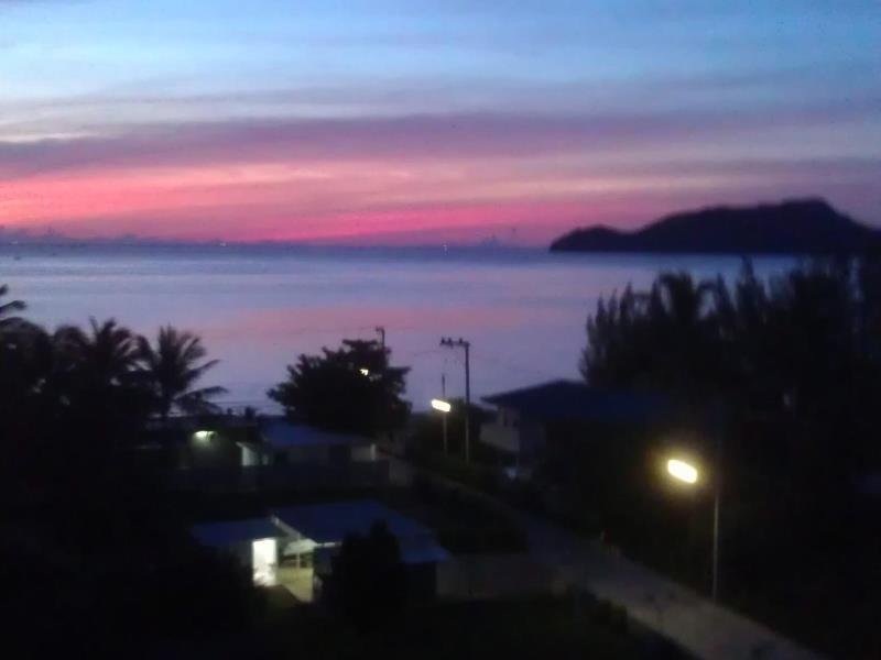 Сам-Рои-Йот: The Sea Condominium Prachuap