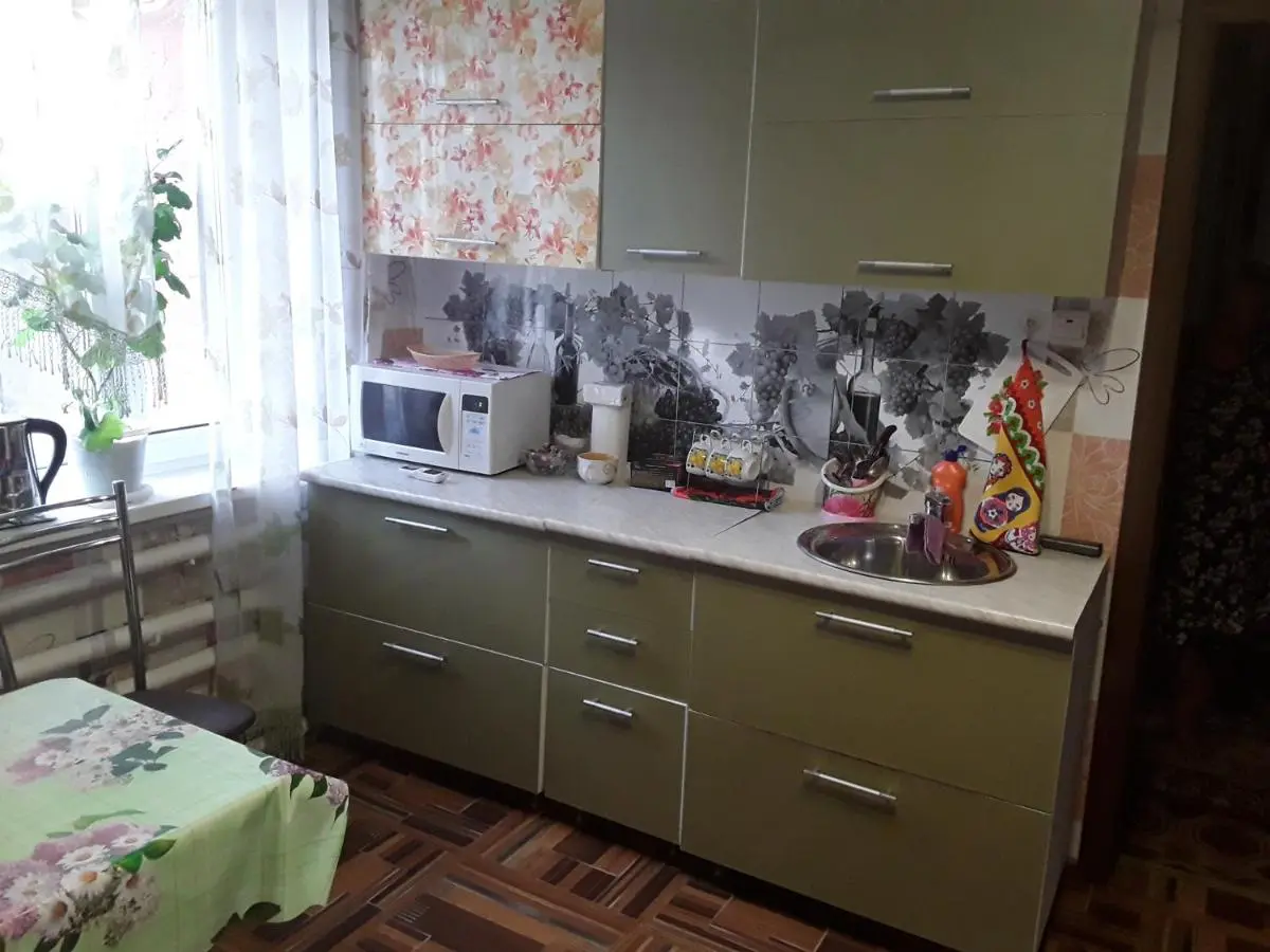 Proletarka: U Iriny Guest House