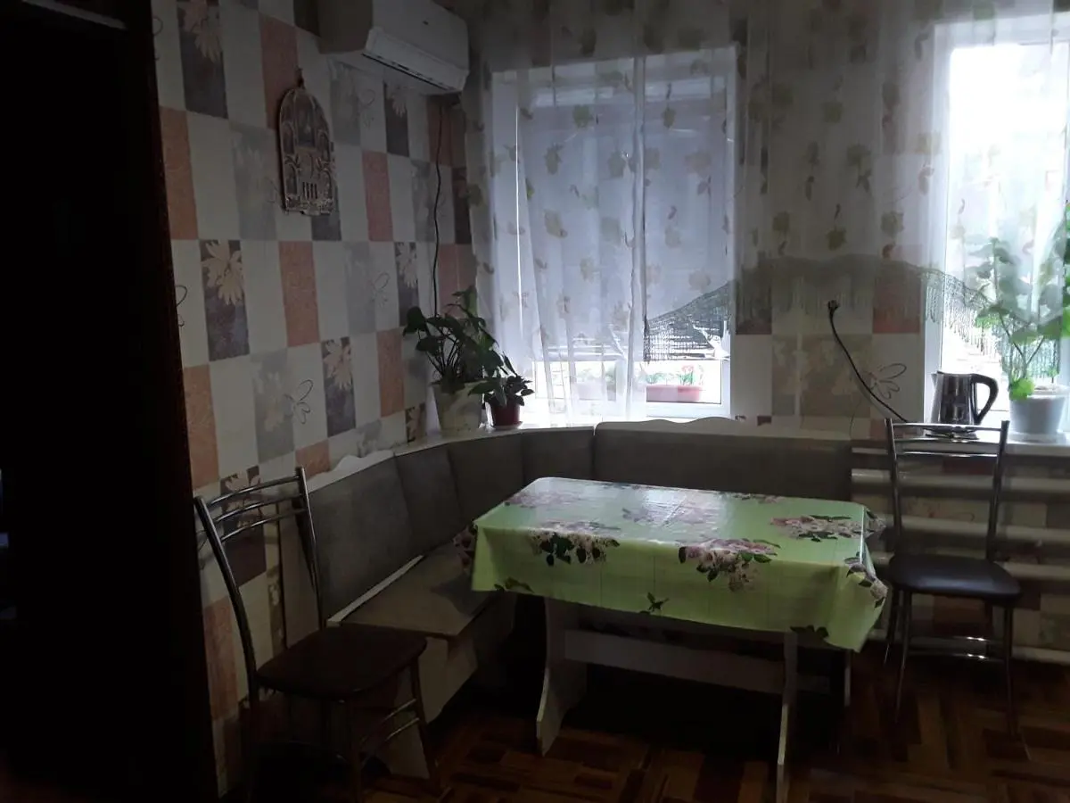 Proletarka: U Iriny Guest House