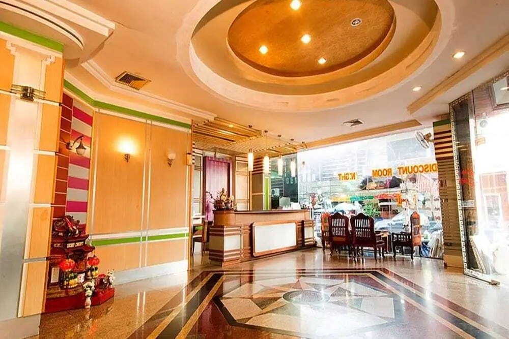 Садао: Satit Hotel