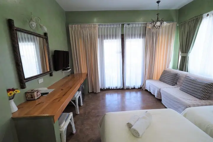 Пранбури : Baan Parinda (Pompom Home)