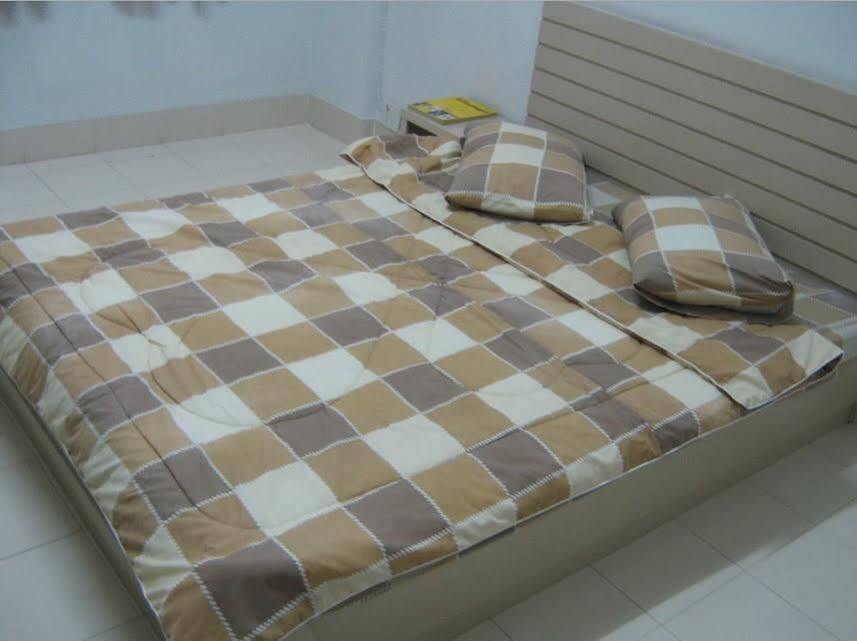 Бангкок: Phet Place Apartment