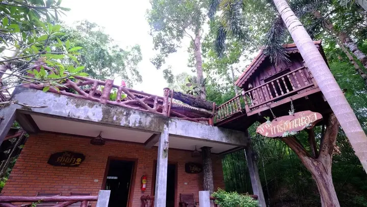 Саванг-Даен-Дин: Chuan Thanapanya Resort