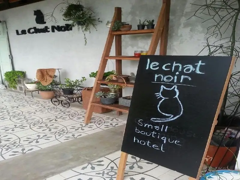 Кханонгпхра: Le Chat Noir