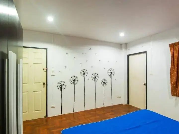 Бангкок: The Sleepless Hotel